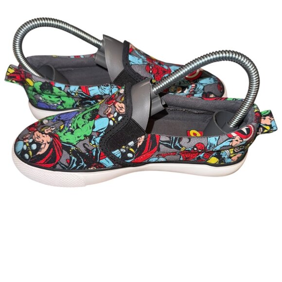 Marvel Comics Kids Slip-On Sneakers Featuring Avengers Print  Size US 13.5 - Picture 2 of 7